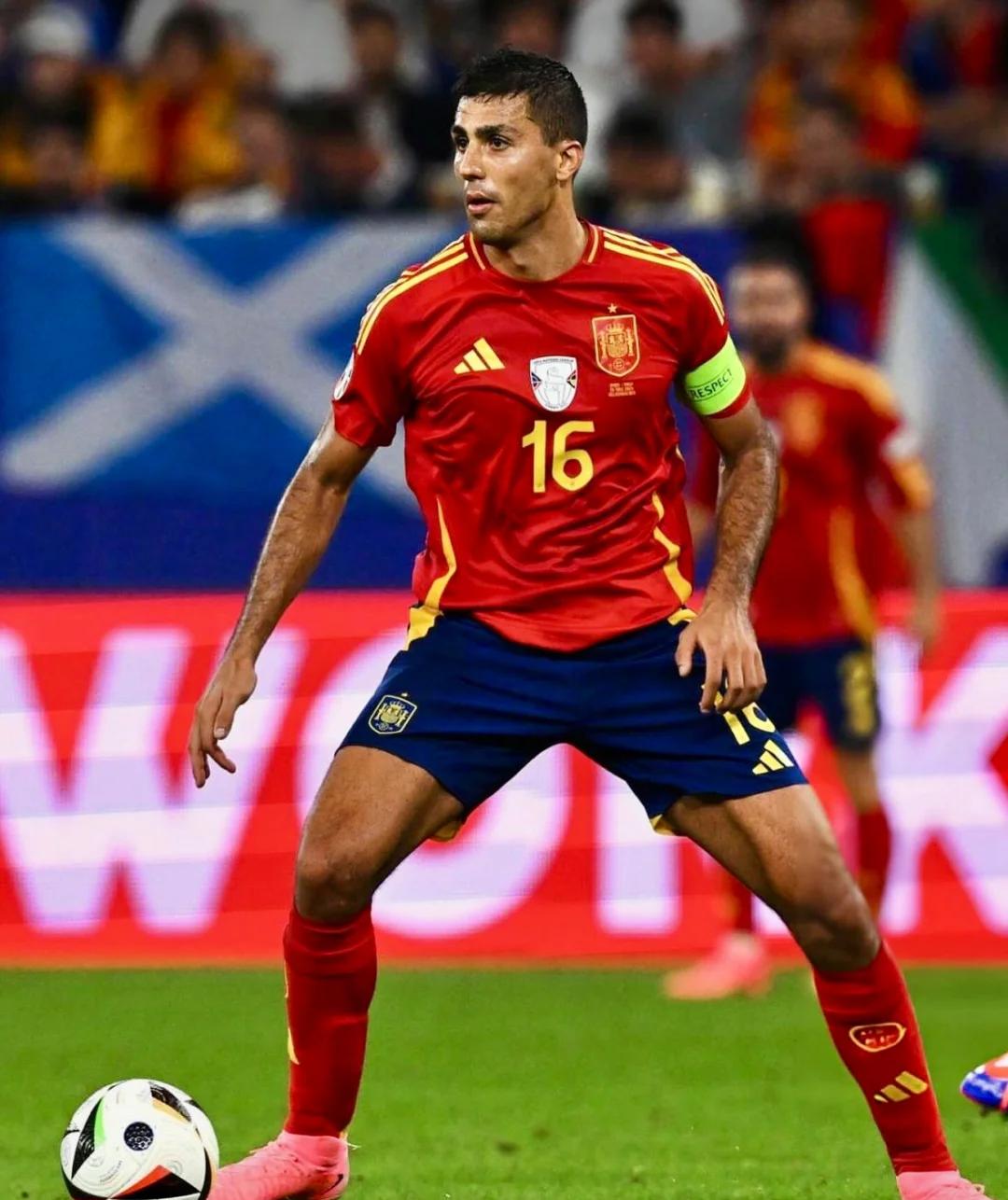 开云体育下载-西班牙绝杀德国，罗德里扛起全队