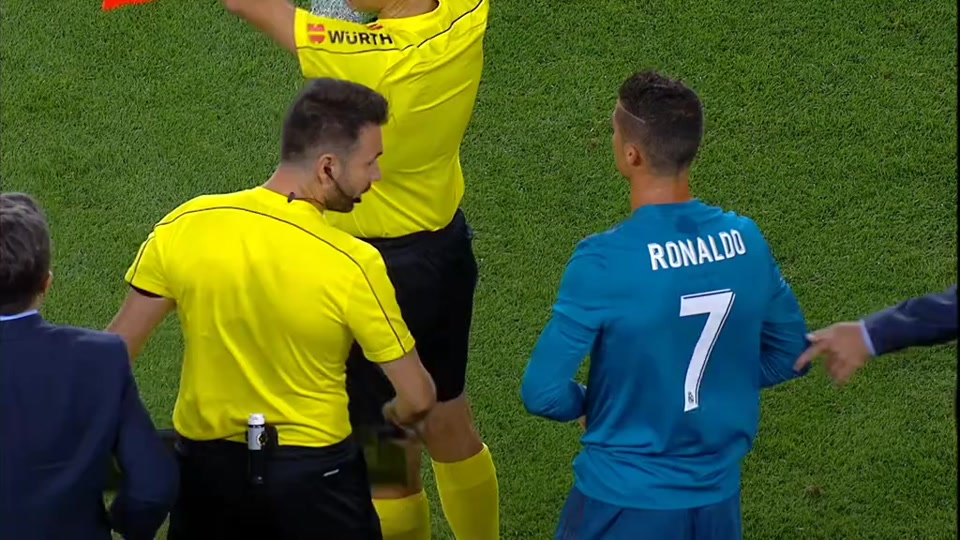 美国绝杀巴萨，C罗点燃赛场