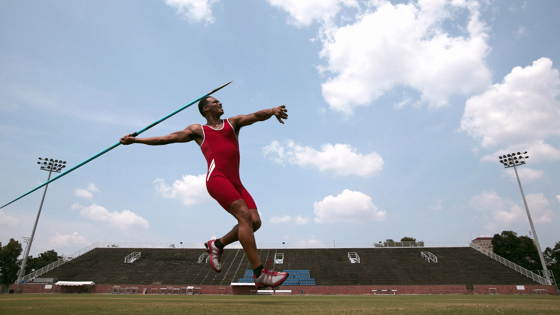 西决生死战，摩纳哥翻盘卡塔尔，资本与足球的终极博弈